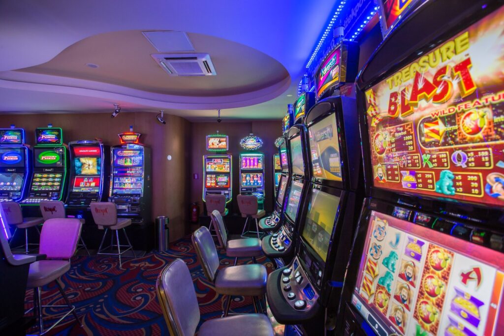 как работают игровые автоматы в казино